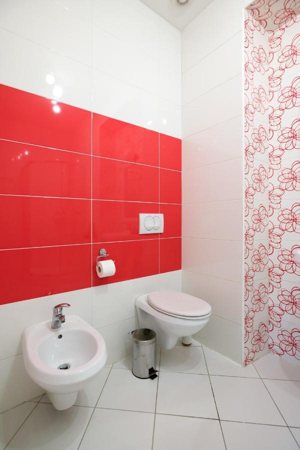 Discover Krakow Apartments - 3 Rakowicka St - Classic Apartments Near Main Station - Netflix Kültér fotó